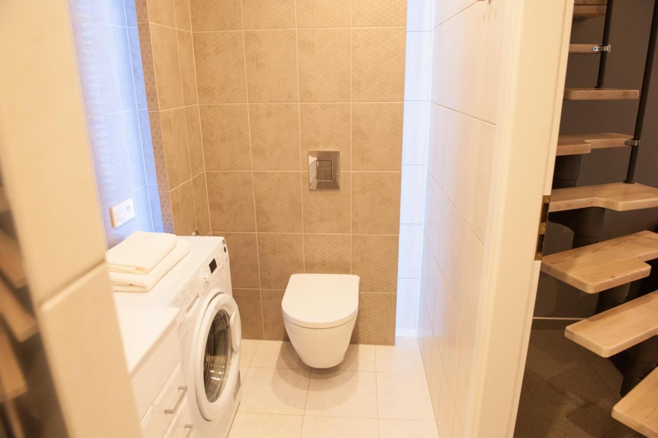 罗兹Duplex Apartament Baluty公寓 外观 照片