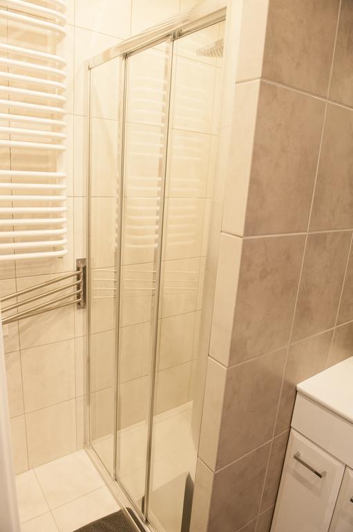 罗兹Duplex Apartament Baluty公寓 外观 照片