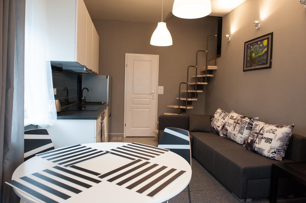 罗兹Duplex Apartament Baluty公寓 外观 照片